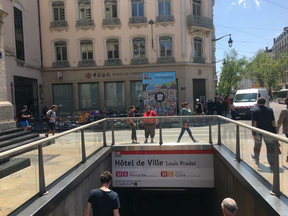 Apartamento Le Calme De L'Opera. Lyon Exterior foto