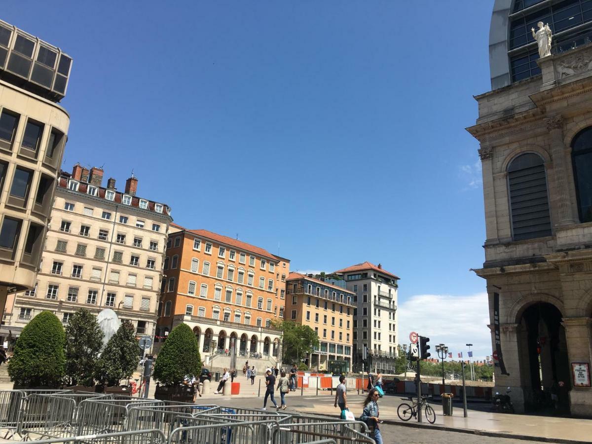 Apartamento Le Calme De L'Opera. Lyon Exterior foto