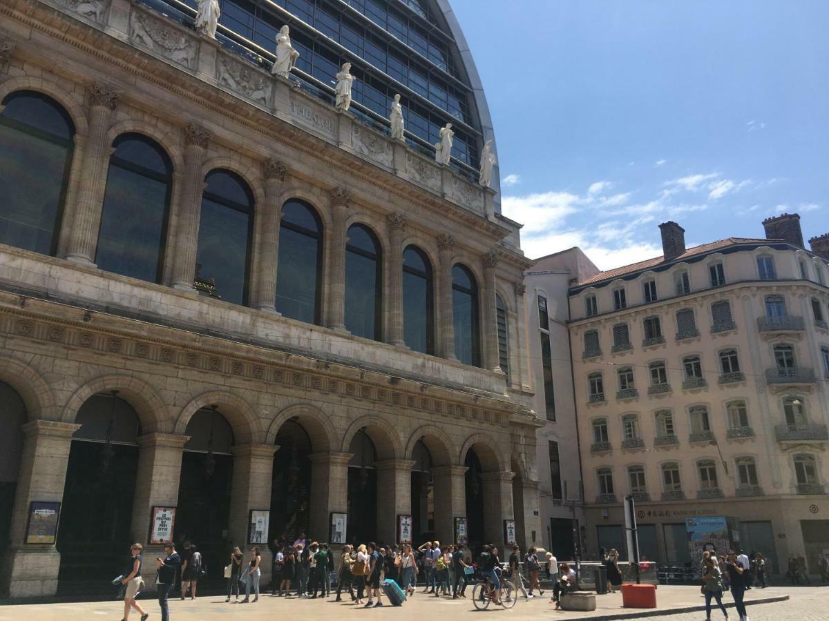 Apartamento Le Calme De L'Opera. Lyon Exterior foto