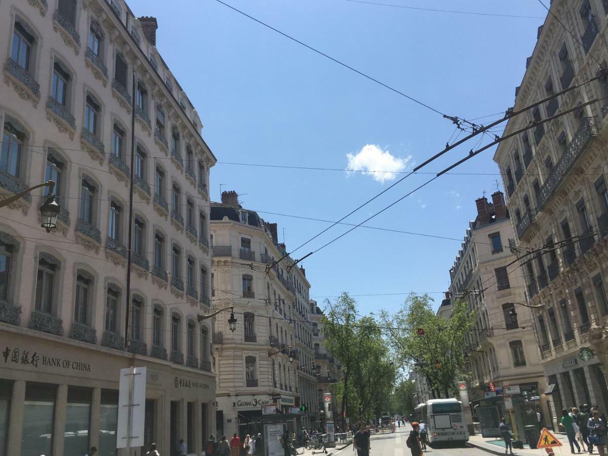 Apartamento Le Calme De L'Opera. Lyon Exterior foto