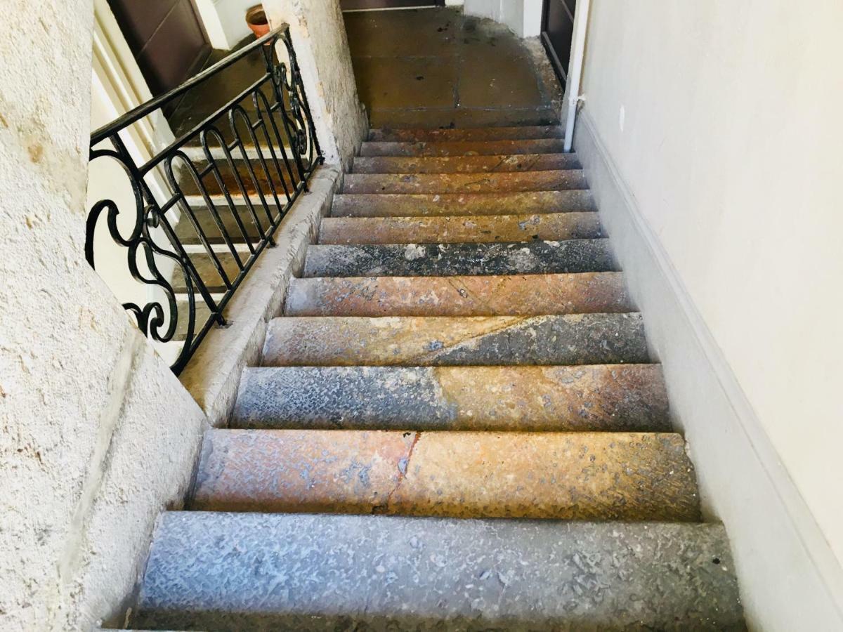 Apartamento Le Calme De L'Opera. Lyon Exterior foto